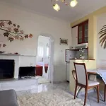Apartment Sea View Nest *