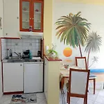 Apartment Sea View Nest