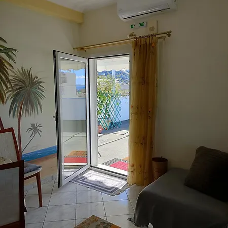 Sea View Nest شقة *