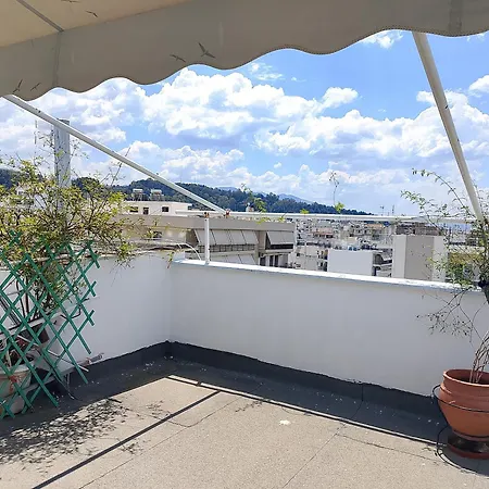 Sea View Nest شقة باترا